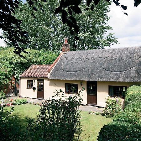 Rose Cottage - E2352 Catfield Bagian luar foto